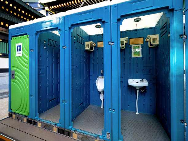 Affordable portable toilet rental in Century, FL